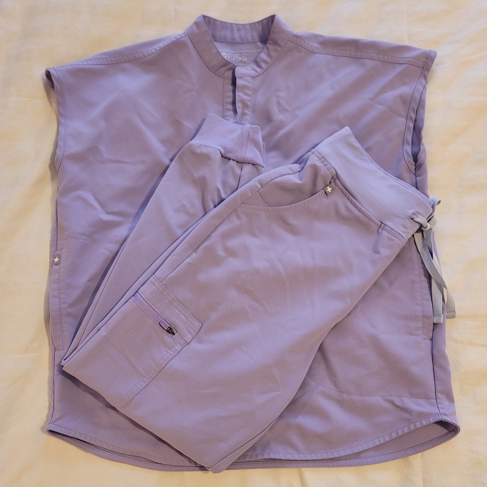 Figs Light Purple Scrub Ensemble